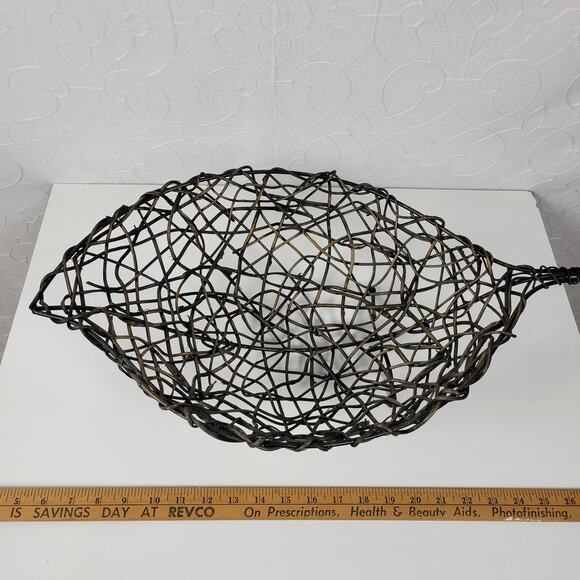 VINTAGE Woven Twisted Vine Leaf Shaped Bowl Basket Table Centerpiece Footed Rare - Picture 15 of 15